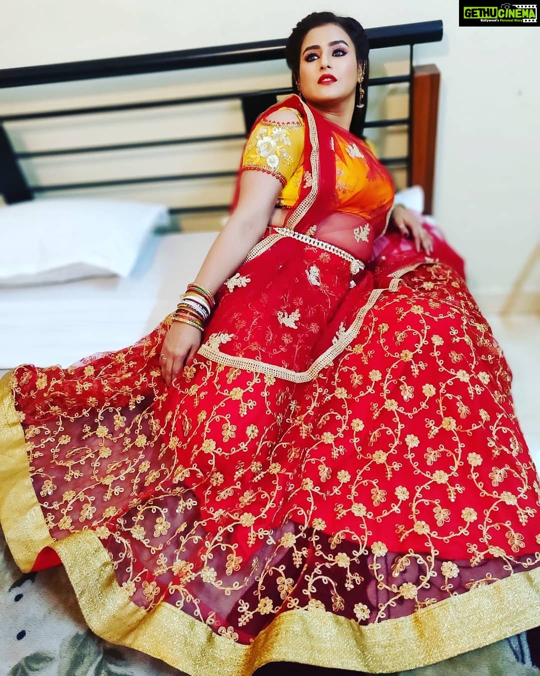 Akanksha Awasthi Instagram - La la la love me like you do❤