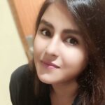 Akanksha Awasthi Instagram - I'm trying out the 'no-makeup-makeup-but-really-no-makeup' look😇💐 #trending #actor #beinghuman #lifestyle#softtouch #beingsalmankhan #lipstik #roselips #beautiy #makeup #nomakeup #eyeshadow #artist #instagram #trending #love #loveyourself #bollywood #boldlips #bold #mumbai #music #My #life #lifestyle #animallovers #soft #skin #shinebright #hair #haircolor #naturalhair