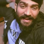 Akanksha Dubey Instagram - Leke baigan 🤣🤣 चाप ke reel bnawa log krejaa @swaggy_singh_rajput @thevivek_entertainment @samarsinghh @akankshadubey_official