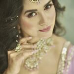Akansha Chamola Instagram - 🌸 🌸Coz its trending 🌸🌸 Makeup & Hairstyle 💄 💇‍♀️ @nikksmakeupartist 📸 🎥 Videographer @vipul.s.gautam Stylist @nikksmua Outfit 👗 @__cccreation Accessories 💍 @silverqueenj #bridaljewellery #bridalmakeup #bridalwear #indianbride #lehengacholi #glammakeup #glowup #makeuplook #hairstyles #instafashion #instahair #instamakeup #reelitfeelit #desifashion #instagood #instapic #instamood #portrait #photography #photoshoot #pose #photoshootideas #lookbook #styleinspo #curvyfashion #curvyconfidence #modernbride #trendingreels
