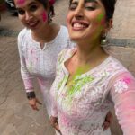 Akasa Instagram - here’s to November 5th and 3 little parts of my heart being born ♥️ @nehajgaonkar for being a part of my core and who I am today and for giving me the most amazing childhood and teenage years. You are a piece of me. I love you kutti!@mehreenpirzadaa meri extended punjaban pehne 🫶🏼 thank you for being a sister, for unknowingly bringing me closer to my roots, for being so inspiring (and for a lot of wisdom) and for making it easy to tell my mom I did something because I can use you as an example for having done it too heheheh love you always♥️ @rithvik_d my sunshine, rainbow and a bright ray of hope, I can fall anytime but know even if there’s nothingness I’m falling into, if I ask you to catch me, you would. Thank you for being endless love, a voice of reason, and an example of goodness still existing in the world! I love you pikwuk! Happy birthday, mere zindagi ke bichoo gang! ♥️