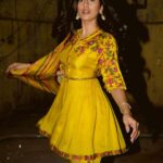 Akasa Instagram - sending you diwali love, the feeling of bright lights, the sugar rush from all the katlis and the warm gooey feeling of being surrounded by people you love 🌼 • • wearing @shraddharambhia_official earrings @meraki.mumbai HMU: @shibu_shimmer styled by @styledbysujata photos @mnvlade @themediatronic • • • • • • • • • • • #akasa #akasasingh #akasasing #akasakebesties #akasians #trending #love #fyp #explore #fashion #ootd #femininegoddess #trendingreels #naagin #shringaar #biggboss #thick #punjaban #trendingsongs #travel #chamak