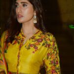 Akasa Instagram - sending you diwali love, the feeling of bright lights, the sugar rush from all the katlis and the warm gooey feeling of being surrounded by people you love 🌼 • • wearing @shraddharambhia_official earrings @meraki.mumbai HMU: @shibu_shimmer styled by @styledbysujata photos @mnvlade @themediatronic • • • • • • • • • • • #akasa #akasasingh #akasasing #akasakebesties #akasians #trending #love #fyp #explore #fashion #ootd #femininegoddess #trendingreels #naagin #shringaar #biggboss #thick #punjaban #trendingsongs #travel #chamak