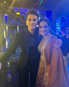 Akshara Singh Instagram - Hum Ladki wale ♥️🌸🤗

#pallavigotlocked