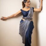 Akshara Singh Instagram – A BLUE-TIFUL DAY 💖📸🦋
.
.
.
.
.
.
.
📸 @sauravanuraj 
👗 @satyamdesignerstudio,
 @fashion_stylist_7
💎 @jewelkartfashion
💄@sonugupta9588 
👩‍🦳 @kanizfatima_hairstylist