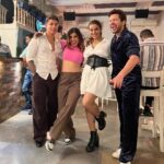 Akshara Singh Instagram - All I wanna say is THANKYOU 🫶🏻🌸🤗 For making my day ♥️📸 . . . @pratiksehajpal @nishantbhat85 @akasasing 🫶🏻 . . . #favouritehumans #bigbossconnection