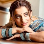 Akshara Singh Instagram - A little self delight is enough ♥️🌸✨ . . . . . #aksharasingh