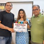 Akshara Singh Instagram – New 📽️ with again my fav @ratnakarwwrindia sir & creative director @devpandey101 sir @_kuldeepsrivastav ji

Thankyou for believing in me ♥️🙏 #grateful