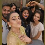 Akshara Singh Instagram – Appreciation post for the talents behind my talent, i am extremely grateful to have you all & thankful to each one of you, you guys are unseen hero’s ❤️ #aksteam💪🔥 🫶