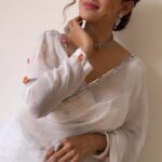 Akshara Singh Instagram - Sapno ki rani ✨♥️ . . . . 👗 @anushkajain_designs @fashion_stylist_7 💄 @wasimmakeupartist 💆‍♀️ @kanizfatima_hairstylist #aksharasingh #aksharasingh