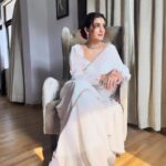 Akshara Singh Instagram - Love from me to you 🩵 . . . . . 👗 @anushkajain_designs @fashion_stylist_7 💄 @wasimmakeupartist 💆‍♀️ @kanizfatima_hairstylist #aksharasingh