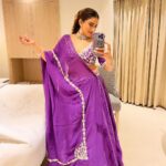 Akshara Singh Instagram – Mirror selfie is important at times 🫶🏻😘📷🌸✨

Love yourself ♥️

@anushkajain_designs 
@fashion_stylist_7 

#aksharasingh