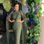 Akshara Singh Instagram – Diwali vibe in green 🪔🌸✨
.
.
.
.
Outfit @ramjisons_lajpat_nagar 
Stylist @fashion_stylist_7 
Sajna by me 😁

#aksharasingh #diwali2023 ♥️