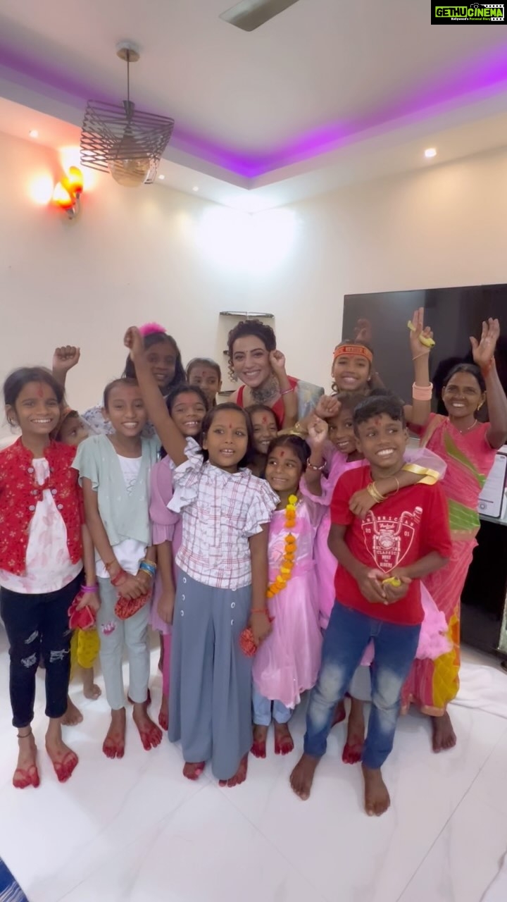 Akshara Singh Instagram - Jai mata di ♥️🌸✨