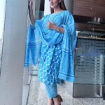 Akshara Singh Instagram - For the love of pretty sky blue 🌸🫶🏻🩵 . . . . . #aksharasingh #travelbird 🫶🏻