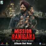 Akshay Kumar Instagram - A tune for every mood 🎶 #MissionRaniganj ALBUM OUT NOW: Link In Bio. Watch the story of Bharat’s true hero in cinemas on 6th October. @vashubhagnani @parineetichopra @tinudesaiofficial @jackkybhagnani @deepshikhadeshmukh @ajay_kapoor_ @pooja_ent @jjustmusicofficial @satindersartaaj @premhardeep @arko.pravo.mukherjee @bpraak @stebinben @kumarvishwas @vishalmishraofficial @mekaushalkishore @gauravchatterji @maggibali