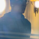 Akshay Kumar Instagram - Can’t help but smile when the camera rolls! Day 1 in London for #KhelKhelMein, shooting begins 🎥 Need your love and best wishes 🙏🏻