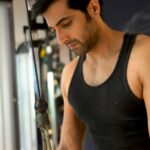 Akshay Oberoi Instagram - In the pursuit of progress #Workout #Fitness #Gymming #Motivation #WorkoutMotivation