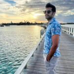 Akshay Oberoi Instagram - Took me a looooong time to get over this looooong weekend & finally post these pictures 🌅 #AkshaysTravelDiaries #LongWeekend #Maldives #GoldenHour #Sunset #Vacation