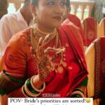 Akshaya Deodhar Instagram - The bride @akshayaddr knew her priorities very well! So before starting the most important day of her life, she made sure she’s well prepared for it!😉 #FoodOverWedding #LovelyBride . . . #AkshayaDeodhar #HardeekJoshi #AkshayaHardeek #AHa #Wedding #Viral #Trending #Hungry #Bride #celebrity #Reels #PrimeReels