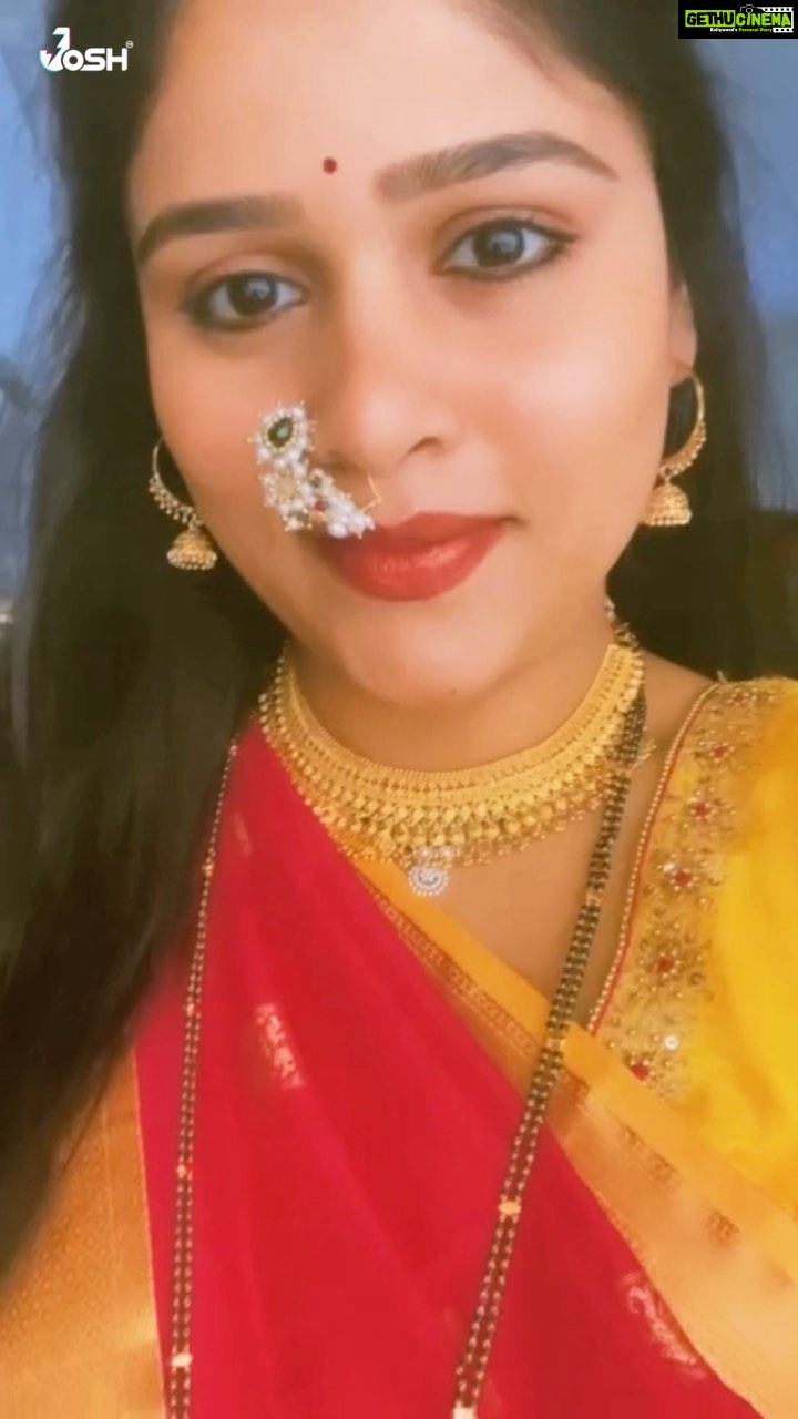 Akshaya Deodhar Instagram - @hardeek_joshi 😘❤️ . . . . Follow me on @josh.marathi @officialjoshapp for more exclusive videos. . . #AkshayaDeodhar #Josh #joshappofficial #JoshApp #JoshMarathi
