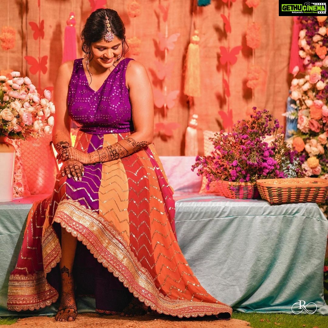 Akshaya Deodhar Instagram - Designing and styling appear similar but are very different things. So for our Mehendi, Haldi & Sangeet, we wanted something different & decent. Not only the outfits but the overall look as well. So Thanks to @stylist.chaitalikulkarni for coming up with some fabulous ideas. Loved them. & thanks @labelsonalesawant yet again who made it absolutely lovely!❤️ . All 3 looks styled by @stylist.chaitalikulkarni Akshaya’s & Hardeek’s Beautiful outfits by @labelsonalesawant Pictures by @sevenvowstories Floral Jewellery by @swatiwaghcreation Akshaya’s Mehendi & Sangeet Jewellery by @chandrakalm_jewellery Akshaya’s Makeup by @madhurikhese_makeupartist Akshaya’s Hair by @komalpashankar_makeupartist Hardeek’s Hair & Makeup- @makeovers_by_rahul Wedding decor & management @a3eventsandmedia Wedding planner @bhagatamol Location- @siddhigardensandbanquets Managed by @wechitramedia @n.i.d.s_ @amolghodake_ . #AHa #AkshayaDeodhar #HardeekJoshi #AkshayaHardeek