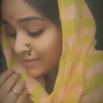 Akshaya Deodhar Instagram - वाट पाहते मी गं, येणार साजन माझा ✨ जुन ते खरचं सोनं असतं, नाही का?❤️ @akshayaddr . . . . . #junatesona #joshcreator #joshvideos #joshapp #marathibeauty #marathioldsongs #oldmarathisongs #serialsongs #marathi #akshayadeodhar #oldisgold