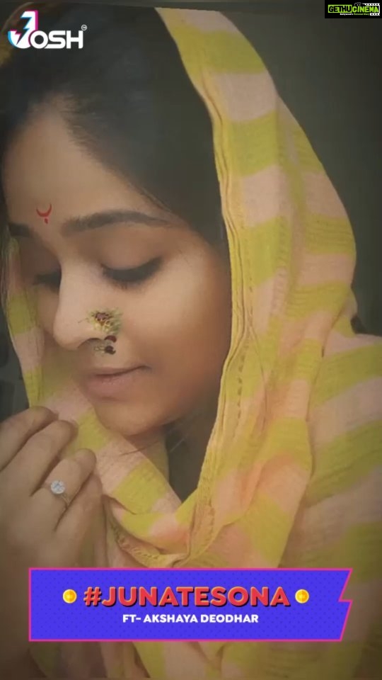 Akshaya Deodhar Instagram - वाट पाहते मी गं, येणार साजन माझा ✨ जुन ते खरचं सोनं असतं, नाही का?❤️ @akshayaddr . . . . . #junatesona #joshcreator #joshvideos #joshapp #marathibeauty #marathioldsongs #oldmarathisongs #serialsongs #marathi #akshayadeodhar #oldisgold