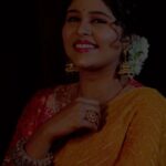 Akshaya Deodhar Instagram - Saree- @mishansi_fashionstudio Makeup by - @renukamakeupartist Jwellery by - @chandrakalm_jewellery Style by - @_._stylist_shurti_._ Video by- @kumar_kadam_