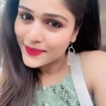 Akshaya Deodhar Instagram - Snap snap!🤩 . . . . . Follow me on @josh.marathi @officialjoshapp for more exclusive videos. . . #AkshayaDeodhar #Josh #joshappofficial #JoshApp #JoshMarathi