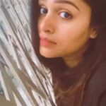 Akshaya Deodhar Instagram - Mere kaun ho??? @rucha.apte @muktalele . . . Follow me on @josh.marathi @officialjoshapp for more exclusive videos. . . #AkshayaDeodhar #Josh #joshappofficial #JoshApp #JoshMarathi