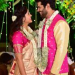 Akshaya Deodhar Instagram - Finally Engaged.💍♥️ . . #अहा ऽऽऽऽ #Aha ऽऽ #Engaged . . . . Make-up - @madhurikhese_makeupartist Hair - @komalpashankar_makeupartist Photographer - @mahendra_n_jagdale_official Mehendi - @arti_kobal_mehendi Nails - @glory_nails_by_arti Saree - @saudamini_handloom Jewellery- @grand_rental_jewellery Blouse - @grand_rental_boutique Styling - @shubhangi_styling Har - @swatiwaghcreation Hardeek’s Costume by @theurbanstory_ Managed by @wechitramedia @amolghodake_