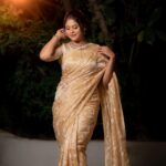 Akshaya Deodhar Instagram – सर सुखाची…!💛🤍
.
Makeup @visagemakeover
Hair @balikatandale.makeupartist
Saree by @karigaree_handmade 
Blouse by @outlookfashionhouse 
Jewellery by @chandrakalm_jewellery 
Photography @rvphotography78
Socials & PR by @wechitramedia @n.i.d.s_ 
.
#AkshayaDeodhar #AHA #Blessed