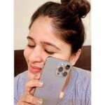 Akshaya Deodhar Instagram - Wokeup next to Iphone 15 Pro Max 🥰 Thank youuuuu @hardeek_joshi ❤️ @apple . PS- Natural Titanium 1 TB (Only iPhone lovers will know!)😍 . . #AkshayaDeodhar #HardeekJoshi #AHA #iPhone15ProMax #Apple