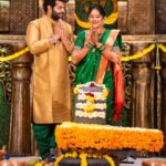 Akshaya Deodhar Instagram - "Mystical Harmony" ♥️ @akshayaddr @hardeek_joshi 🧿 . . . . Makeup by @visagemakeover Hair by @nikita_Kumavat_makeovers Saree by @saudamini_handloom Blouse by @nishfash_design_studio Draping by @anagha_10_11_ap Jewellery by @chandrakalm_jewellery Hair Accessories by @nathicha__nakhara Hardeek's Outfit by @theurbanstory_ Hardeek's Makeup by @visagemakeover Venue: @avismara.celebrations Food: @bendrecaterers Decor by @wecorpevents Pictures by @sevenvowstories Mangalagaur Team @manasikanetkar @mks_dance_studio_ Event & PR by @wechitramedia @n.i.d.s_ #3ТТ #АНа #AkshayaDeodhar #HardeekJoshi #Mangalagaur #Pujan #blessed Pune, Maharashtra