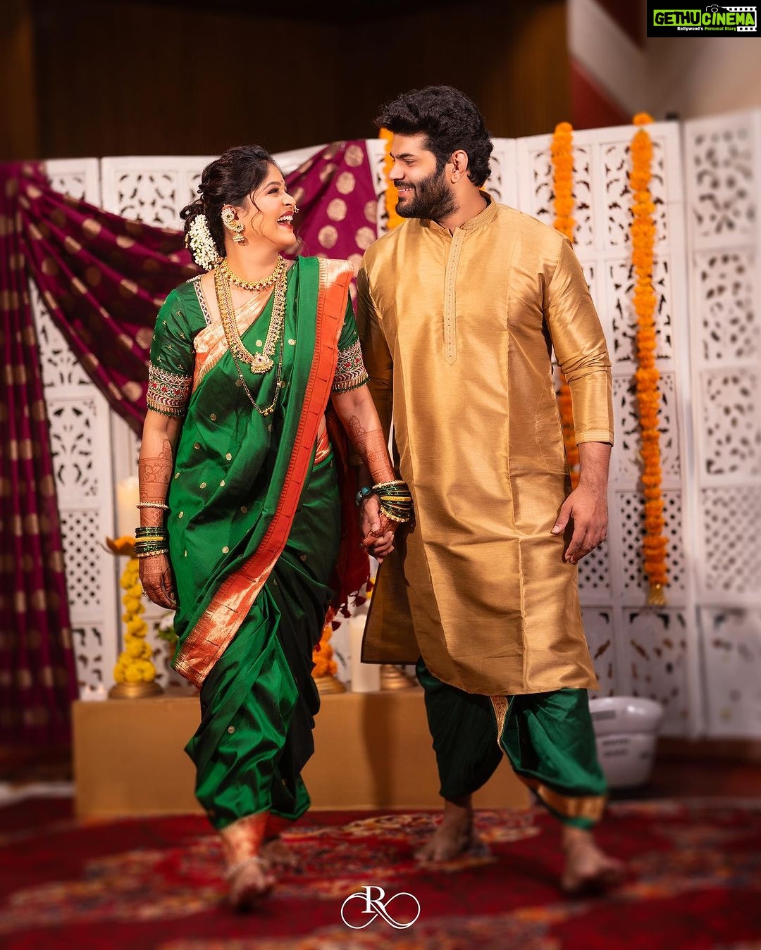 Akshaya Deodhar Instagram - "Mystical Harmony" ♥️ @akshayaddr @hardeek_joshi 🧿 . . . . Makeup by @visagemakeover Hair by @nikita_Kumavat_makeovers Saree by @saudamini_handloom Blouse by @nishfash_design_studio Draping by @anagha_10_11_ap Jewellery by @chandrakalm_jewellery Hair Accessories by @nathicha__nakhara Hardeek's Outfit by @theurbanstory_ Hardeek's Makeup by @visagemakeover Venue: @avismara.celebrations Food: @bendrecaterers Decor by @wecorpevents Pictures by @sevenvowstories Mangalagaur Team @manasikanetkar @mks_dance_studio_ Event & PR by @wechitramedia @n.i.d.s_ #3ТТ #АНа #AkshayaDeodhar #HardeekJoshi #Mangalagaur #Pujan #blessed Pune, Maharashtra