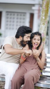 Akshaya Udayakumar Instagram - Miss u diii prandhiiii 🥹 @akshaya__udayakumar 

#AnbenumHookStep  #Anbenum