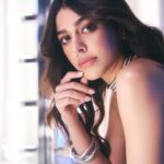 Alaya F Instagram – Hey lovelies! 💃 Had such a blast at the #IMmaya show. @istitutomarangoni_mumbai is truly a gem, shaping the future of fashion right in the heart of our city. The students? Oh, they lit up the stage with their unique and vibrant collections! 🌟

I’ve got a soft spot for a few of the designs (might need to make some space in my wardrobe!). It’s all about that fresh, youthful energy, and I’m absolutely loving it. How fab is that? 😍

#IstitutoMarangoni #IstitutoMarangoniMumbai #IstitutoMarrangoni_Mumbai #alwaysupportalent @istitutomarangoni_mumbai