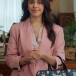 Alaya F Instagram – Time to Upgrade Your Wardrobe and Embrace the Glamour ✨🌟

Elevate your style game this Big Billion Day! Unveiling the chicest Caprese Collection at jaw-dropping prices, exclusively on Flipkart! 

Grab your favorite designs and let your style speak volumes. From elegant totes to trendy backpacks, we’ve got something for every fashionista! 

Don’t miss out – the clock’s ticking! ⏰ 

Hurry and Shop Now – let the shopping spree begin! 🎉

@flipkart @flipkartlifestyle

#Caprese #Flipkart #CapreseGirl #CapreseBags #FlipkartSale #BigBillionDay #FlipkartBigBillionDay #Sale #BigBillionDaySale #Handbags #Fashion #Totes #Slings #Purse #Backpack #Wallet  #FlipkartBigBillionDays #NaamHiKaafiHai