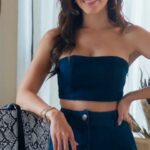 Alaya F Instagram – 🎉🛍 Unleash the Shopaholic in You! 🛍🎉

Calling all fashion enthusiasts! Dive into the world of sophistication with the stunning Caprese Collection, now available at irresistible discounts, exclusively on Myntra’s Big Fashion Festival! 🛍💖

Elevate your look with our latest designs, from classy clutches to versatile backpacks – every piece designed to turn heads! 🌟✨ Hurry, snatch your favorites before they vanish! Let the style revolution begin! 💃

#Myntra #MyntraBIGFashionFestival #MyntraRevolutionaryPrice #MyntraBFF #Caprese #CapreseGirl #CapreseBag #MyntraFashion #BigFashionFestival #AlayaF #Sale #MyntraSale #Offers #CapreseOffer #SaleSeason #CapreseFashion #Handbags #Totes #backpacks  #Slings #Wallets #Satchels