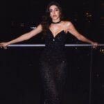 Alaya F Instagram - Sparkle sparkles for @jioworldplaza 🖤 . Photos by @dieppj Styled by @sheefajgilani Make up by @reshmaamerchant Hair by @hairstylist_madhav2.0 Outfit: @artineahmetiofficial Style team: @jhanvikhatwani_ @sanjamkaur92 Intern: @moksha2005