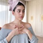 Alaya F Instagram - After a very hectic Diwali week, I’m so grateful to be back to my happy, peaceful, productive routine🤍 feeling like myself again hahaha