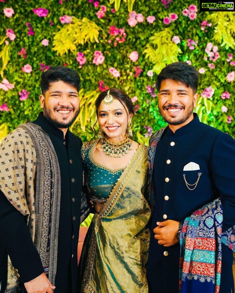 Alisha Prajapati Instagram - Congratulations beautiful! ♥️ 14.12.2022 | Here’s to the new beginning of your life, a never ending love story. Be happy in every moment, soak it all in, the best is yet to come! As i said, @romil0892 take care of her, she’s our pride and love, which we’ve given you. It was an absolute honor to be by your side @meghakarnani, wishing you both a beautiful life ahead filled with love, happiness and wonderful memories. Yours, Ali 🫶🏻 Ahmedabad, India