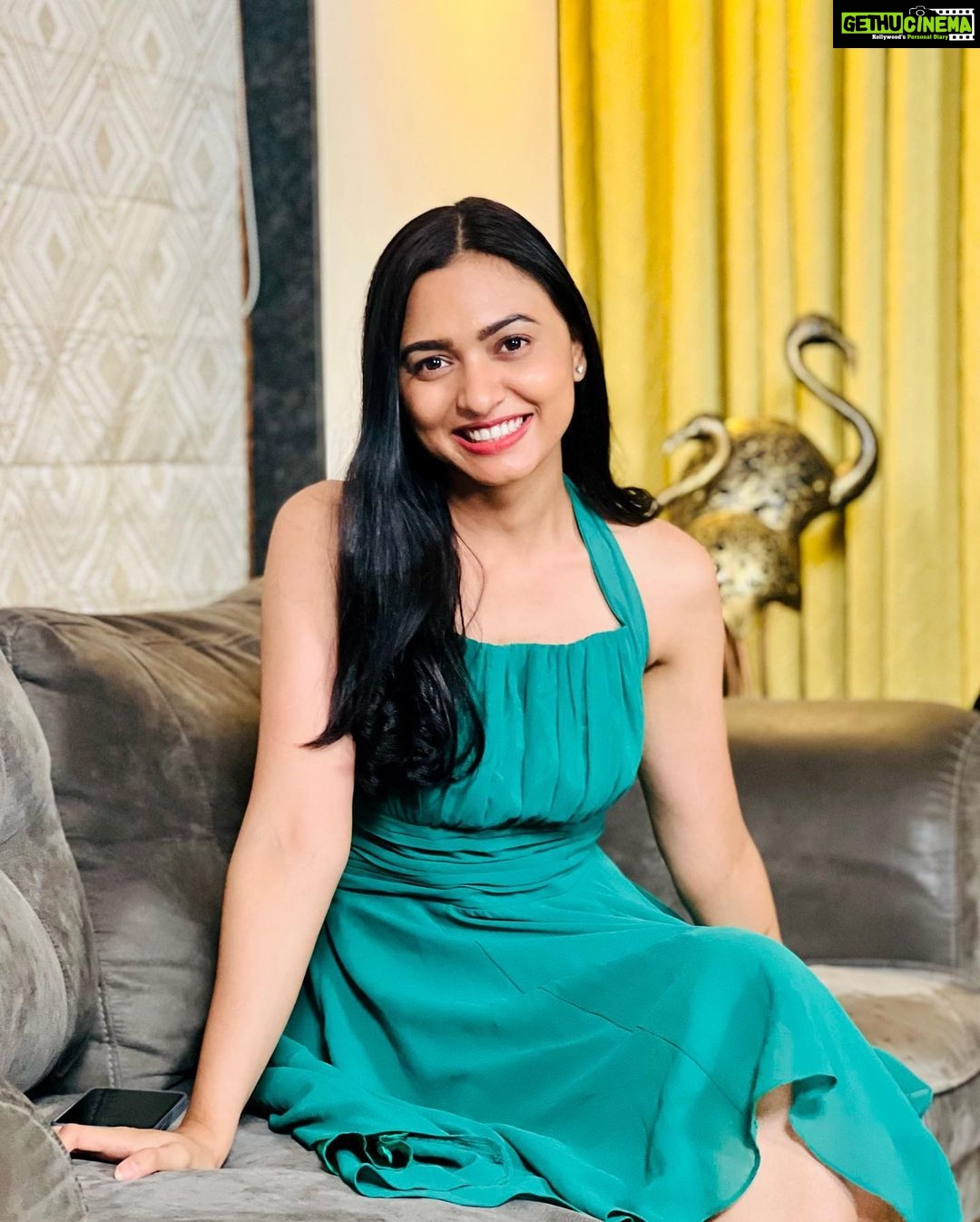 Alisha Prajapati Instagram - Just another day on the set.. 🦚