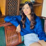 Alisha Prajapati Instagram - The second picture depicts how my mom used to make me stand in front of any picturesque background, and as a well-behaved girl, I would strike a pose 😌 Rustic Villa