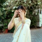Alisha Prajapati Instagram – माना कि सादगी का दौर नहीं, मगर सादगी से अच्छा कुछ और नहीं! 🤍✨

MUAH by @aanalsavaliya and @team_aanalsavaliyaorange 
Shot by @vishaljoshi0501
Edited by @deepjoshiii_