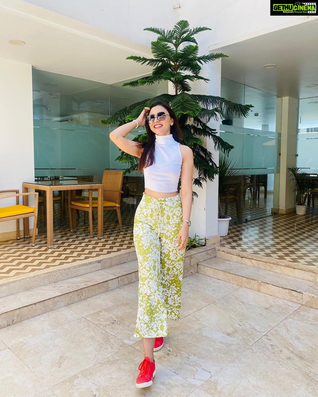 Alisha Prajapati Instagram - Become so confident in who you are that no one’s opinion, rejection, or behavior can rock you. Damn this one is hard but necessary. Not everyone is going to like you and that’s okay, because do you like everyone? no, right! Focus on being you and the right people will gravitate. If someone misunderstands your heart, that’s okay you know who you are. If you are growing, that’s going to irritate the ones that want to stay stagnant. Something i’ve been working on a lot lately is remembering that people’s reactions to things has everything to do with them and to not take anything personal. That right there free us from other’s nonsense. I like who I am, I like who I am becoming, and that’s really all that matters 🫶🏻 talk to yourself throughout the day and try not to react to people/things. 🌈🤍 Bloom Hotels