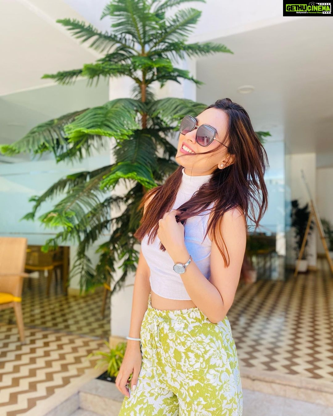 Alisha Prajapati Instagram - Become so confident in who you are that no one’s opinion, rejection, or behavior can rock you. Damn this one is hard but necessary. Not everyone is going to like you and that’s okay, because do you like everyone? no, right! Focus on being you and the right people will gravitate. If someone misunderstands your heart, that’s okay you know who you are. If you are growing, that’s going to irritate the ones that want to stay stagnant. Something i’ve been working on a lot lately is remembering that people’s reactions to things has everything to do with them and to not take anything personal. That right there free us from other’s nonsense. I like who I am, I like who I am becoming, and that’s really all that matters 🫶🏻 talk to yourself throughout the day and try not to react to people/things. 🌈🤍 Bloom Hotels