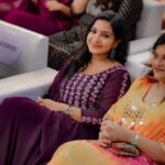 Alphy Panjikaran Instagram - കല്ലുവിന്റെ അമ്മയുടെ കുറച്ചു കാൻഡിഡ് ഫോട്ടോസ് മൊബൈലിൽ പകർത്തിയപ്പോൾ #alphypanjikkaran #malikappurammovie #rahulphotoshoot #reels