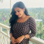 Alphy Panjikaran Instagram - Meet up with family members but ended up in photoshoot obviously as usual 😜😎 #happiness #photoshoot #family #kochi #instagram #inatadaily